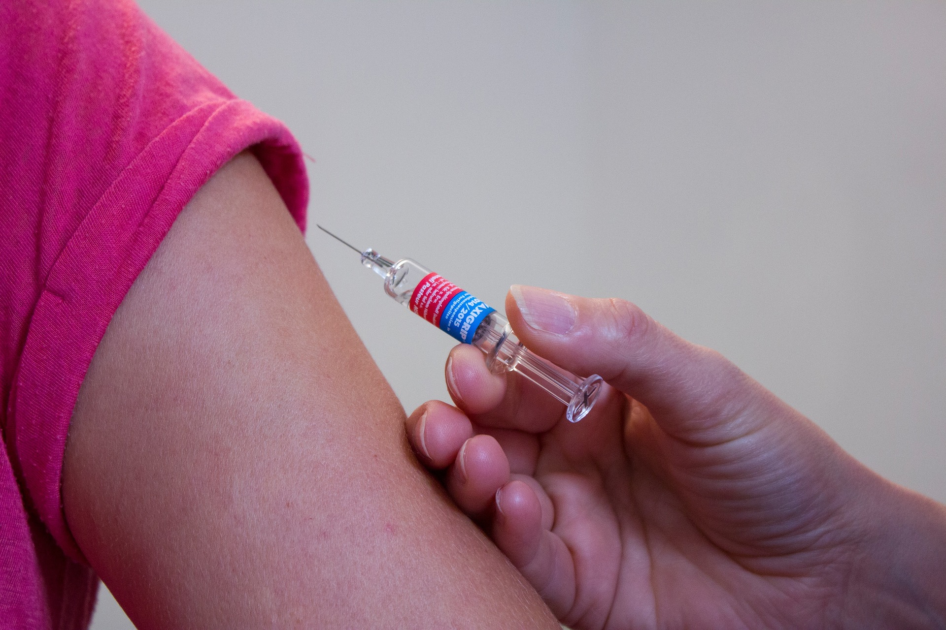 Niñas-serán-vacunadas-contra-el-vph