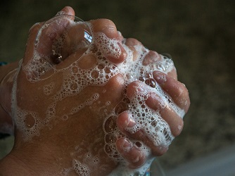 El lavado de manos se ha vuelto indispensable para evitar contraer el coronavirus